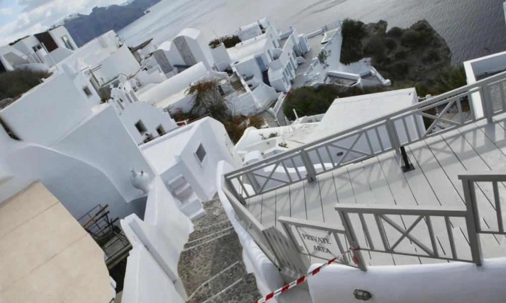 Νεκρός 19χρονος στη Σαντορίνη - Υποχώρησε οροφή σε υπόσκαφο